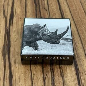 Chantecaille Luminescent Eye Shade Rhinoceros Sophisticated Olive 2.5g